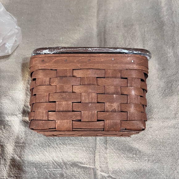 Longaberger 2008 Recipe Basket and Lid - Rich Brown; Excellent Condition - Picture 3 of 8